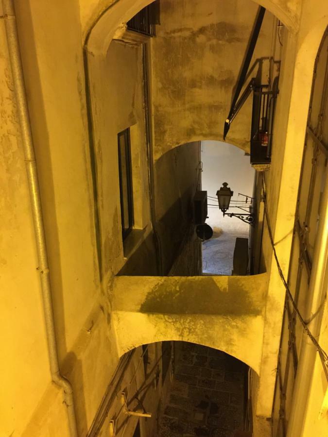 Dimora Dei Mercanti Salerno Exteriör bild